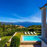 Villa Kyklamino