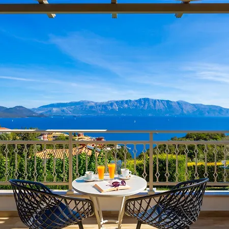 Kyklamino Villa