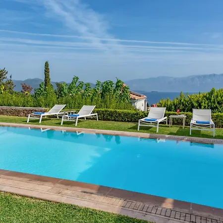 Villa Kyklamino Nikiana