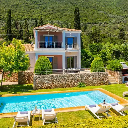 Kyklamino Villa